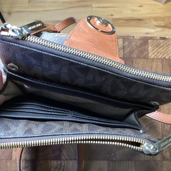 Michael Kors Fulton Messenger Crossbody Purse - Brown and Gold Pebble Leather - Picture 5 of 14